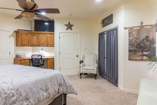 318 Peppertree, Village Mills, TX 77663