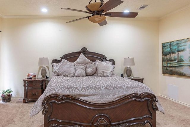 318 Peppertree, Village Mills, TX 77663