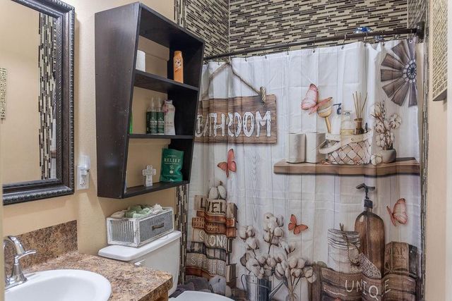 318 Peppertree, Village Mills, TX 77663