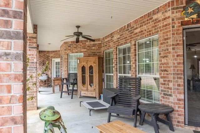 318 Peppertree, Village Mills, TX 77663