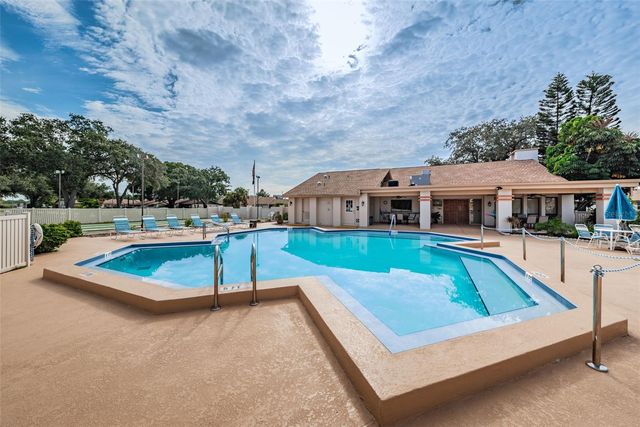 1022 BOWSPRIT LANE 1022, Holiday, FL 34691
