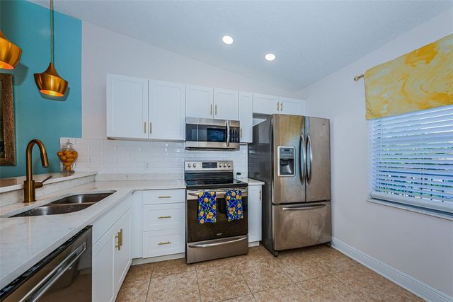 1022 BOWSPRIT LANE 1022, Holiday, FL 34691