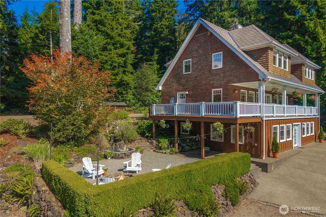 24 Broadway Hill Road, Hoquiam, WA 98550