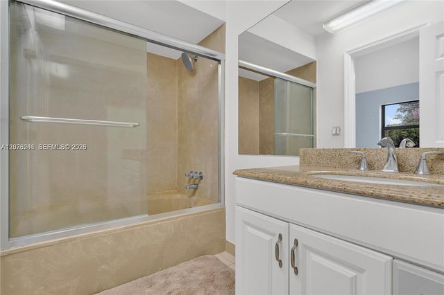 9355 SW 8th Street 425, Boca Raton, FL 33428