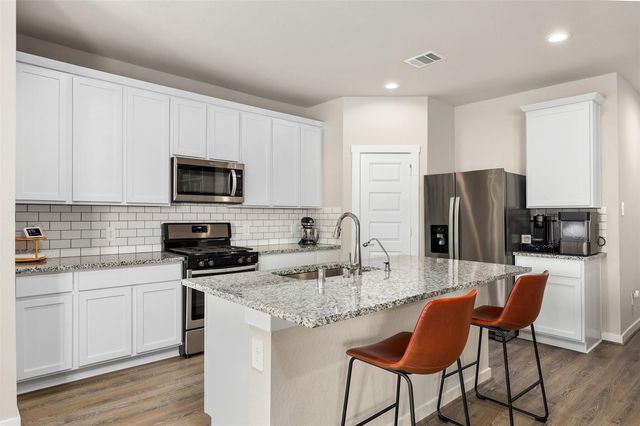 2708 Diamond Reef Lane, Texas City, TX 77568