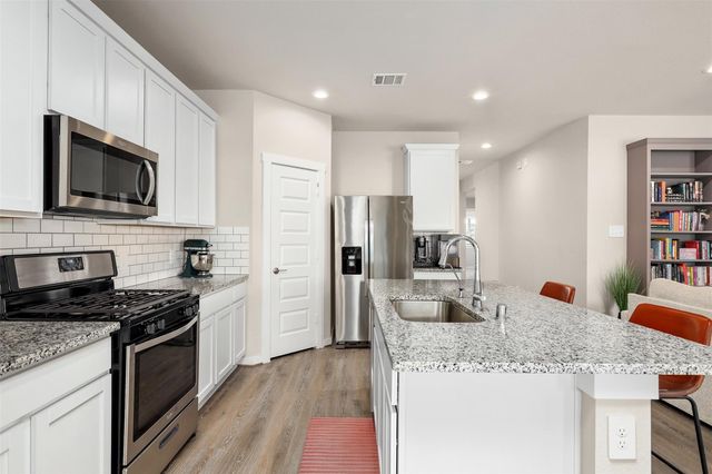 2708 Diamond Reef Lane, Texas City, TX 77568