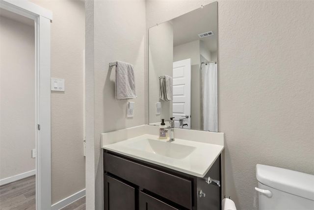 2708 Diamond Reef Lane, Texas City, TX 77568