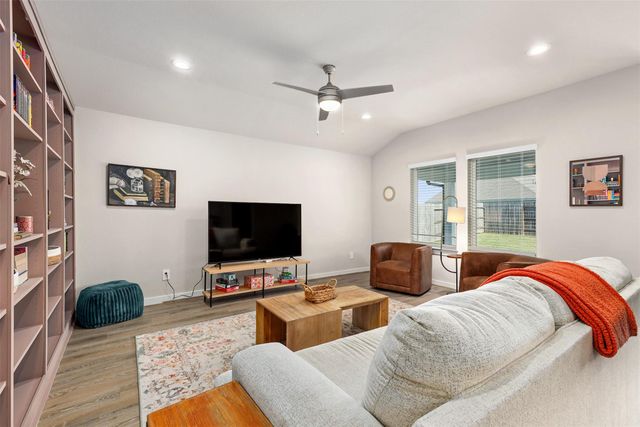 2708 Diamond Reef Lane, Texas City, TX 77568