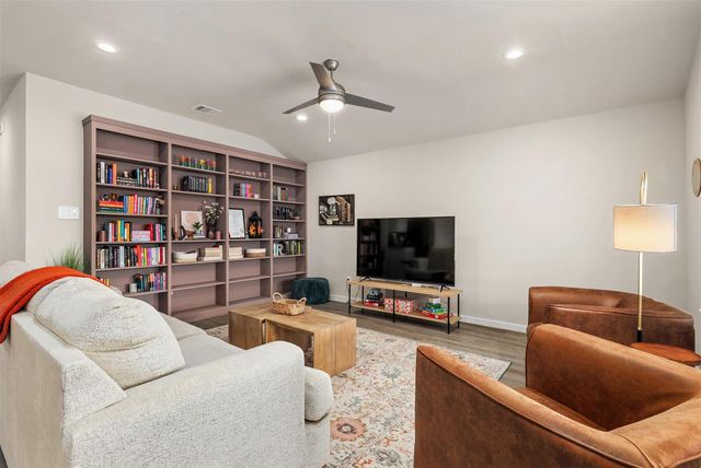 2708 Diamond Reef Lane, Texas City, TX 77568