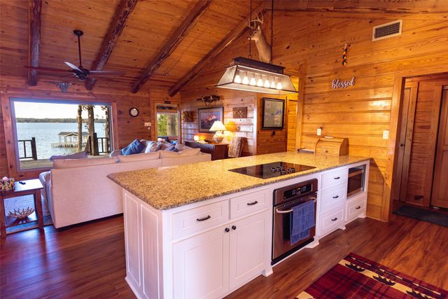 704 County Road 2601, Pittsburg, TX 75686