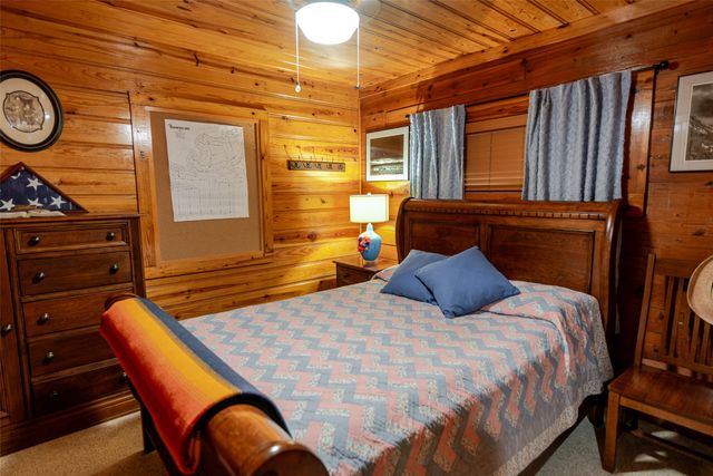 704 County Road 2601, Pittsburg, TX 75686