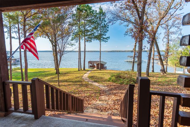 704 County Road 2601, Pittsburg, TX 75686