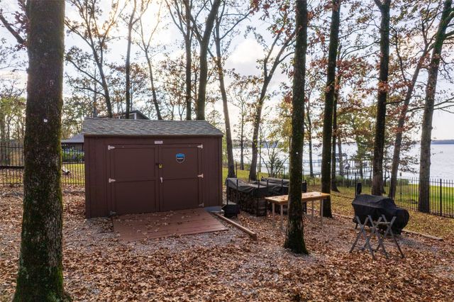 704 County Road 2601, Pittsburg, TX 75686