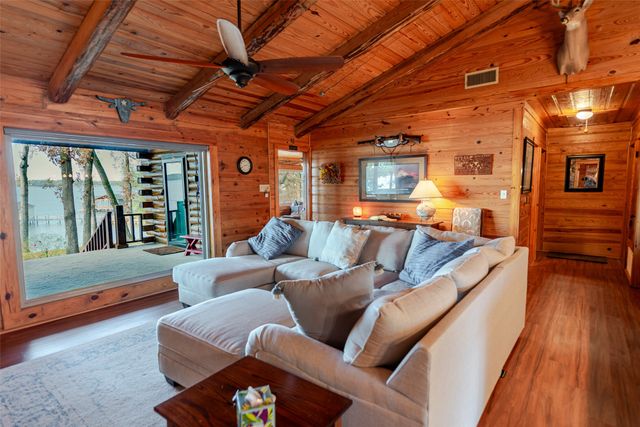 704 County Road 2601, Pittsburg, TX 75686