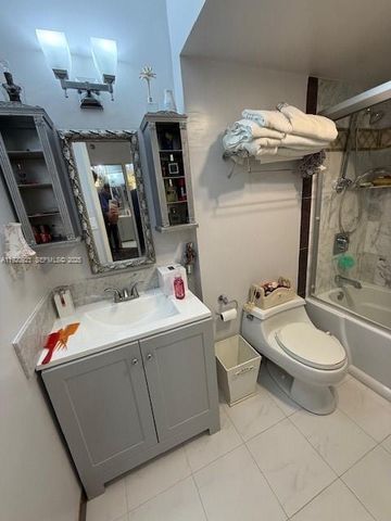 20505 E Country Club Drive 1036, Aventura, FL 33180