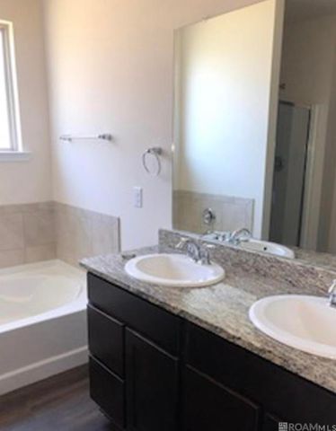 1103 Foxtail Dr, Baton Rouge, LA 70820