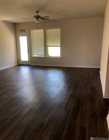 1103 Foxtail Dr, Baton Rouge, LA 70820