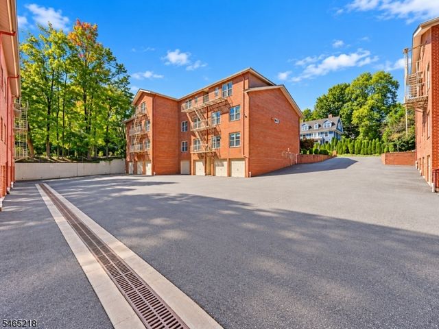 361 CLAREMONT AVENUE UNIT 3, Montclair Twp., NJ 07042