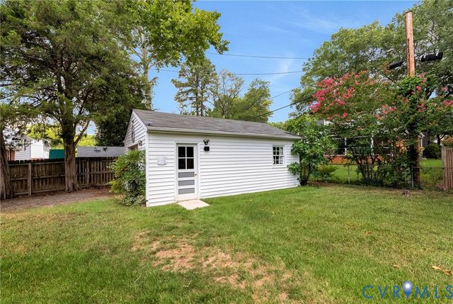 9320 Three Chopt Rd, Henrico, VA 23229