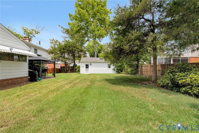 9320 Three Chopt Rd, Henrico, VA 23229