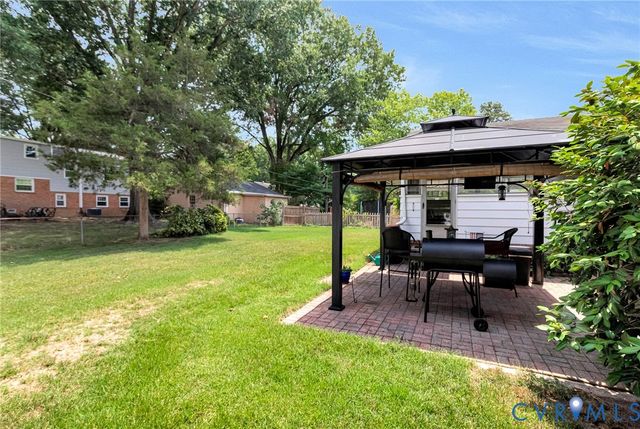 9320 Three Chopt Rd, Henrico, VA 23229
