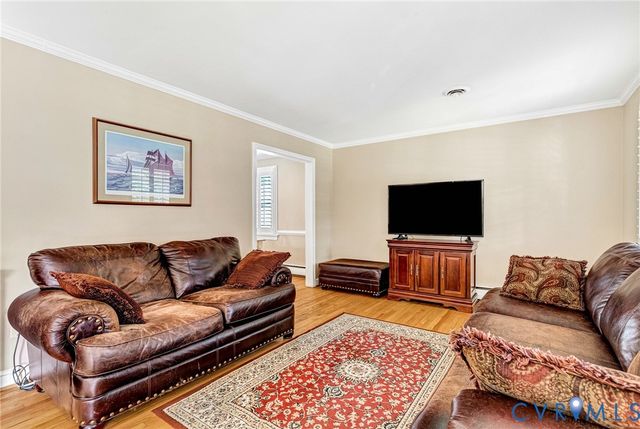 9320 Three Chopt Rd, Henrico, VA 23229