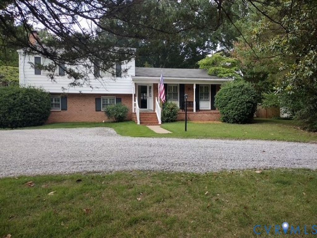 9320 Three Chopt Rd, Henrico, VA 23229