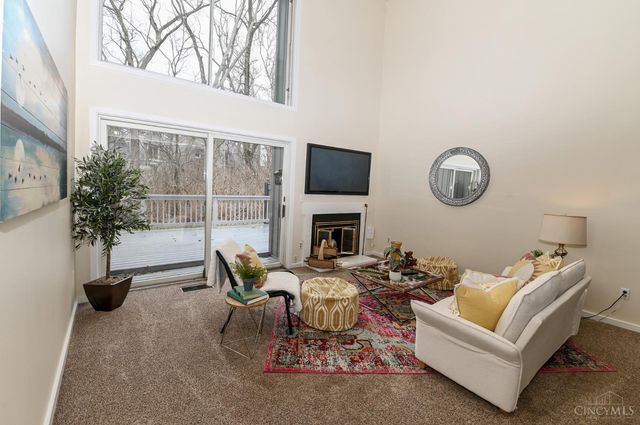 65 Twin Lakes Drive, Fairfield, OH 45014