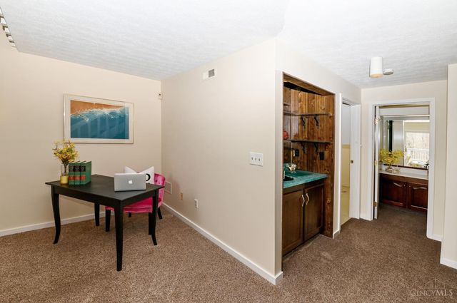 65 Twin Lakes Drive, Fairfield, OH 45014