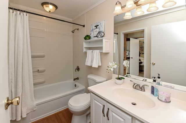 65 Twin Lakes Drive, Fairfield, OH 45014