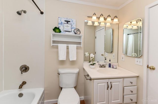 65 Twin Lakes Drive, Fairfield, OH 45014