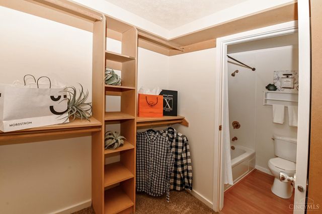 65 Twin Lakes Drive, Fairfield, OH 45014