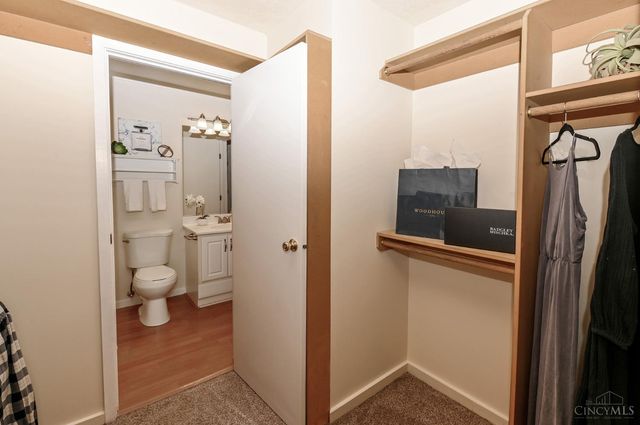 65 Twin Lakes Drive, Fairfield, OH 45014