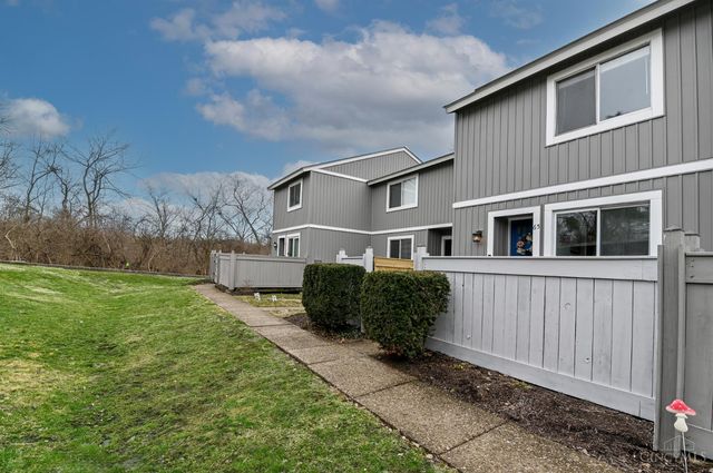 65 Twin Lakes Drive, Fairfield, OH 45014