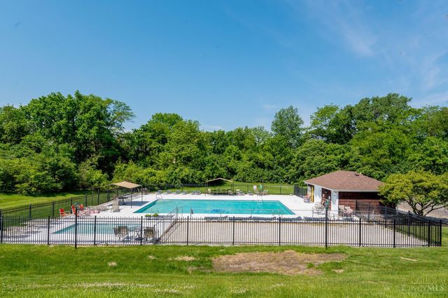 65 Twin Lakes Drive, Fairfield, OH 45014