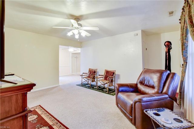 2825 Willowwood DR, Chesapeake, VA 23323