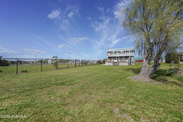 252 Shell Rock Landing Road, Hubert, NC 28539