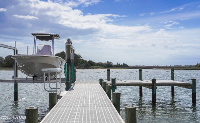 252 Shell Rock Landing Road, Hubert, NC 28539