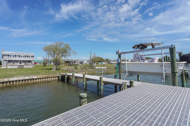 252 Shell Rock Landing Road, Hubert, NC 28539