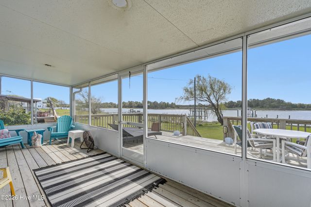 252 Shell Rock Landing Road, Hubert, NC 28539