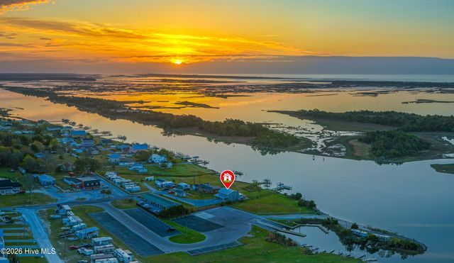 252 Shell Rock Landing Road, Hubert, NC 28539