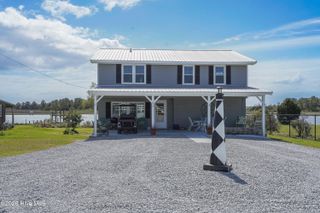 252 Shell Rock Landing Road, Hubert, NC 28539