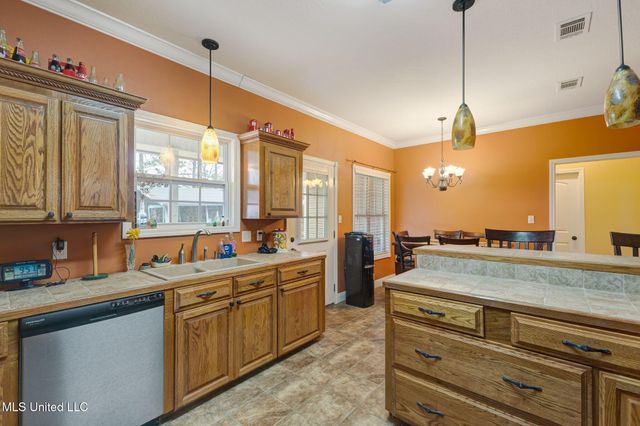 9 Albert Odom Drive, A, Poplarville, MS 39470