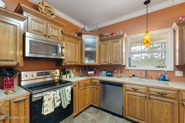 9 Albert Odom Drive, A, Poplarville, MS 39470