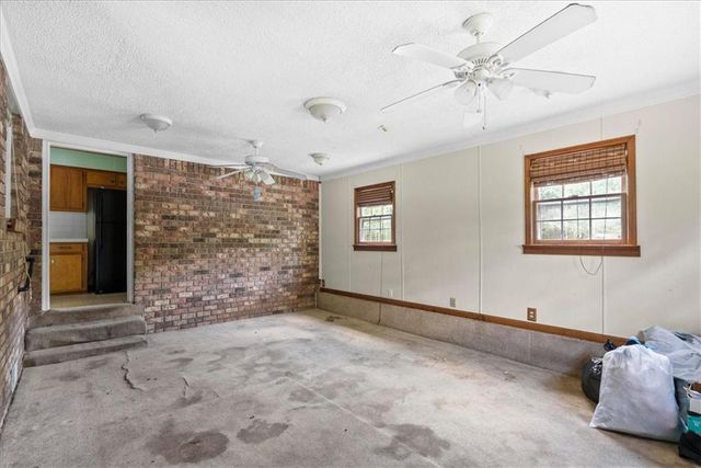287 Moores Ferry Drive SW, Plainville, GA 30733