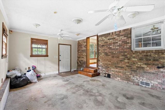 287 Moores Ferry Drive SW, Plainville, GA 30733