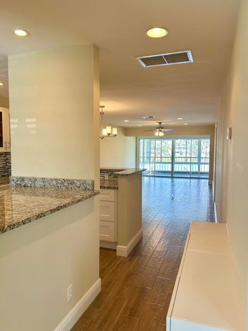 2811 SW 15th Street 202, Delray Beach, FL 33445