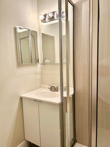 2811 SW 15th Street 202, Delray Beach, FL 33445