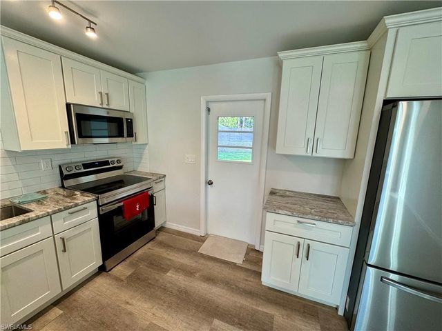 3181 Poinciana DR, Naples, FL 34105