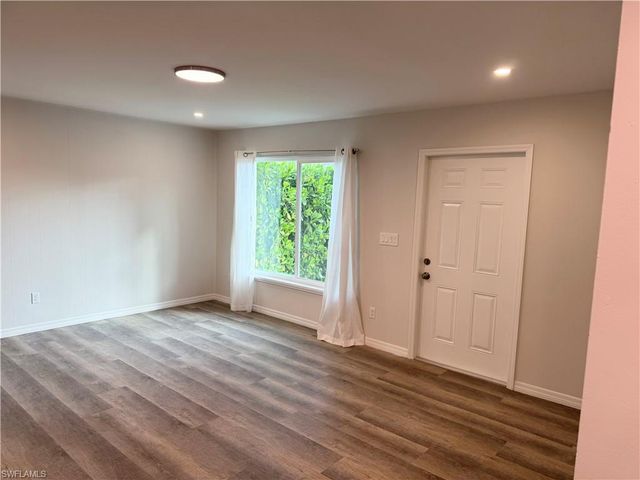 3181 Poinciana DR, Naples, FL 34105